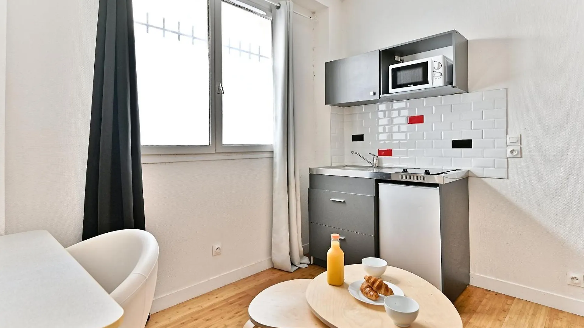 Charmant Studio Boulevard Voltaire Paris 0*,  France